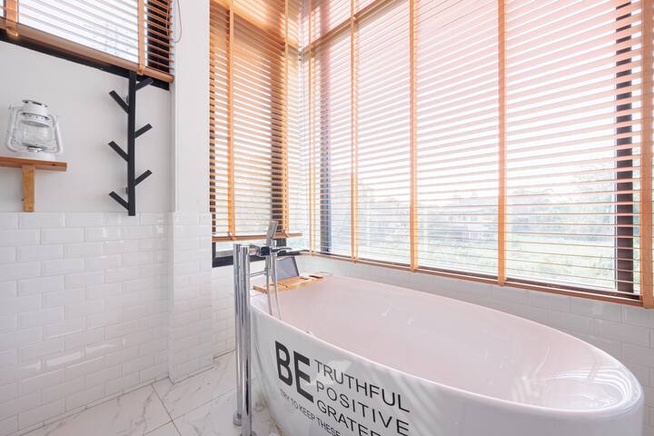 【曼谷市区700平网红高端奢华五房泳池别墅】中文房东旅行路线规划 gallery image 4