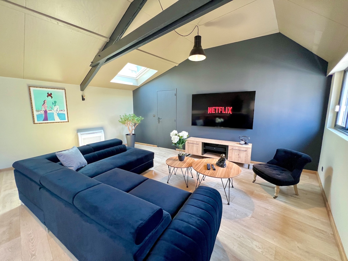 Annonce Airbnb populaire: Loft Manhattan >•< by Primo Conciergerie à Nevers