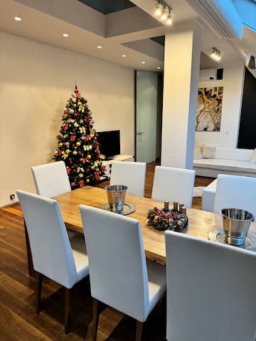 Luxury Central Welness Penthouse gallery image 3