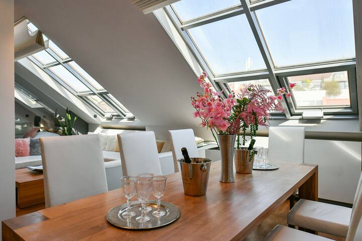 Luxury Central Welness Penthouse gallery image 4