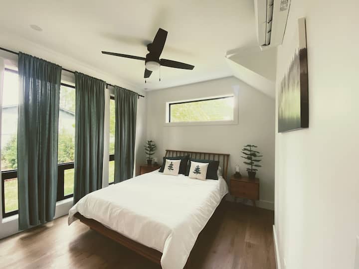 Chambre au rez-de-chaussée avec lit Queen Size
