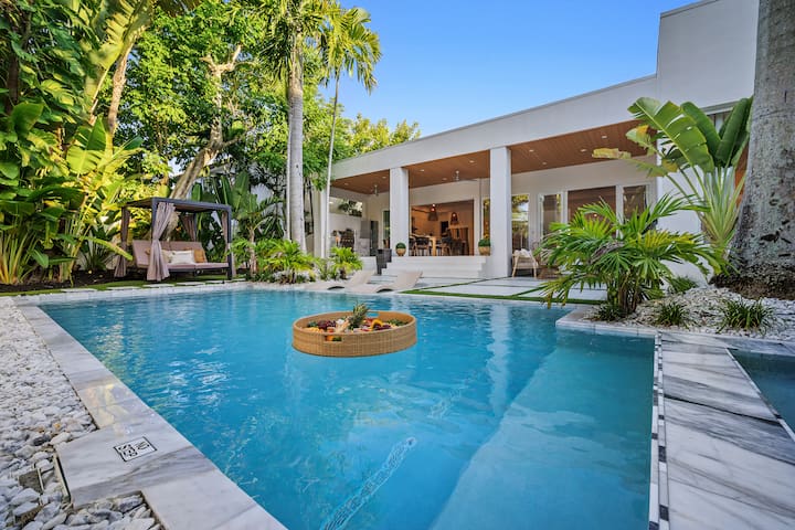 Villa Rio Luxury Pool & GameRoom