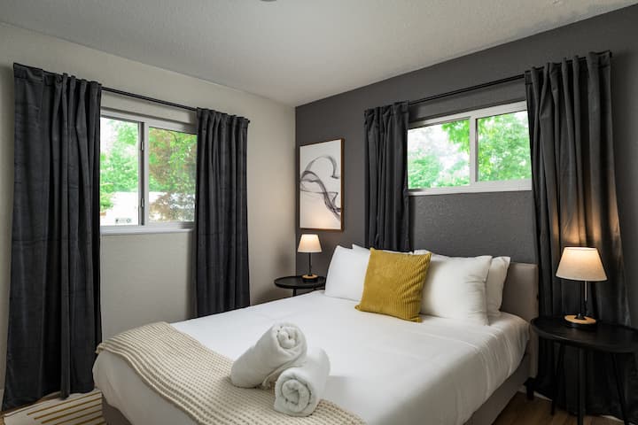 Dormitorio 2 - Cama queen con puertos USB en el lateral