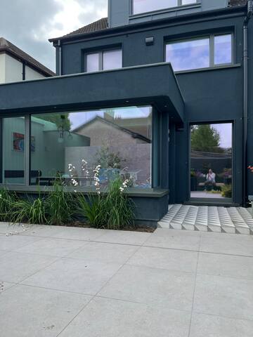 Sandycove & Glasthule Dublin gallery image 2