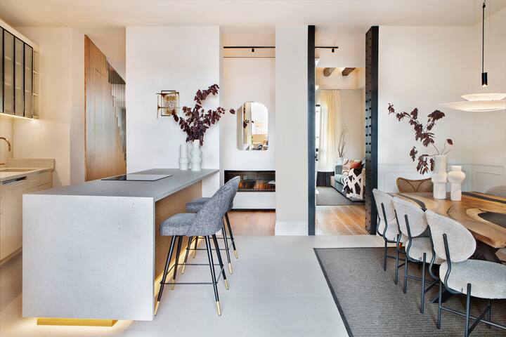 New-Beautiful Rooftop Apartment gallery image 5