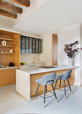 New-Beautiful Rooftop Apartment gallery image 4