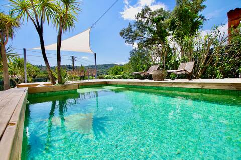 V&V Lloret-Villa Cinta: modern villa with pool !