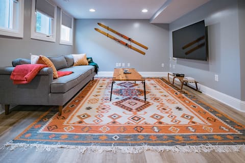 Successful Airbnb property: Modern guest apt in 9th & 9th near U of U & Ave in East Liberty Park