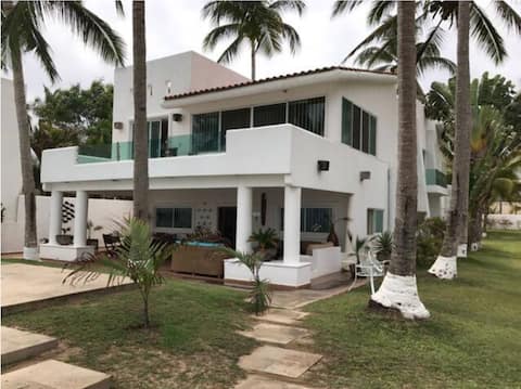 Villas Coco Gallo: Grandparents' House