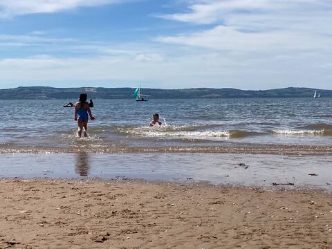 An escape to the Sea