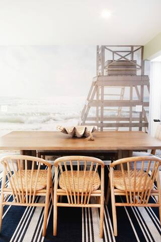 Spacious Newport Home • Yard + Firepit • Parking gallery image 3