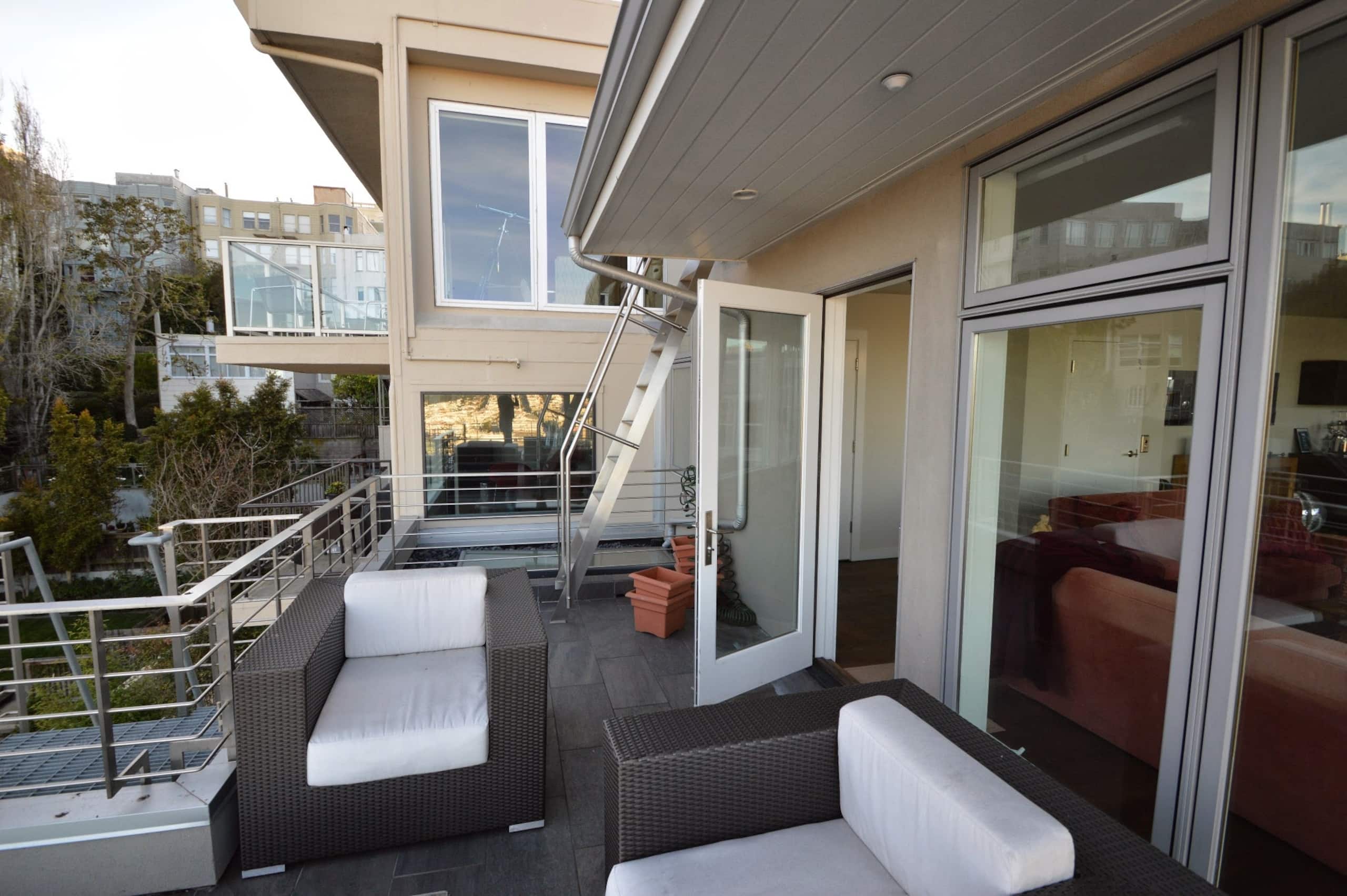 Condo in San Francisco · ★5.0 · 4 bedrooms · 4 beds · 3.5 baths - Image 34