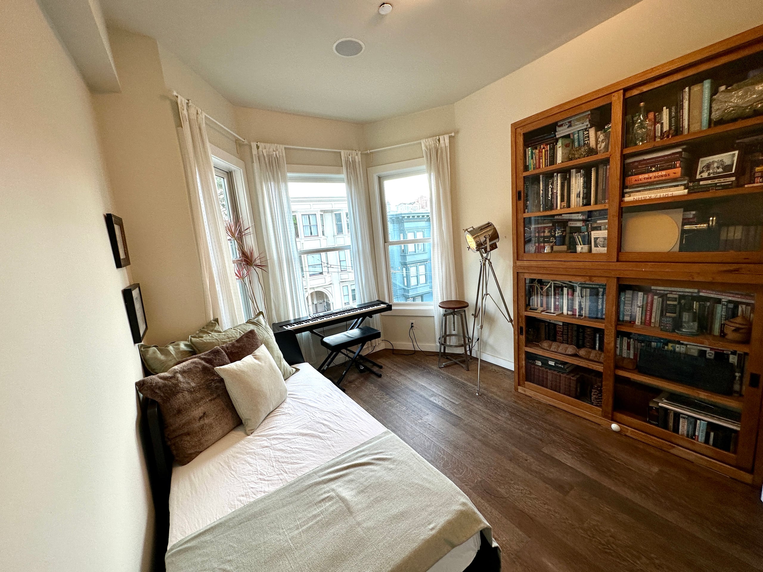 Condo in San Francisco · ★5.0 · 4 bedrooms · 4 beds · 3.5 baths - Image 22