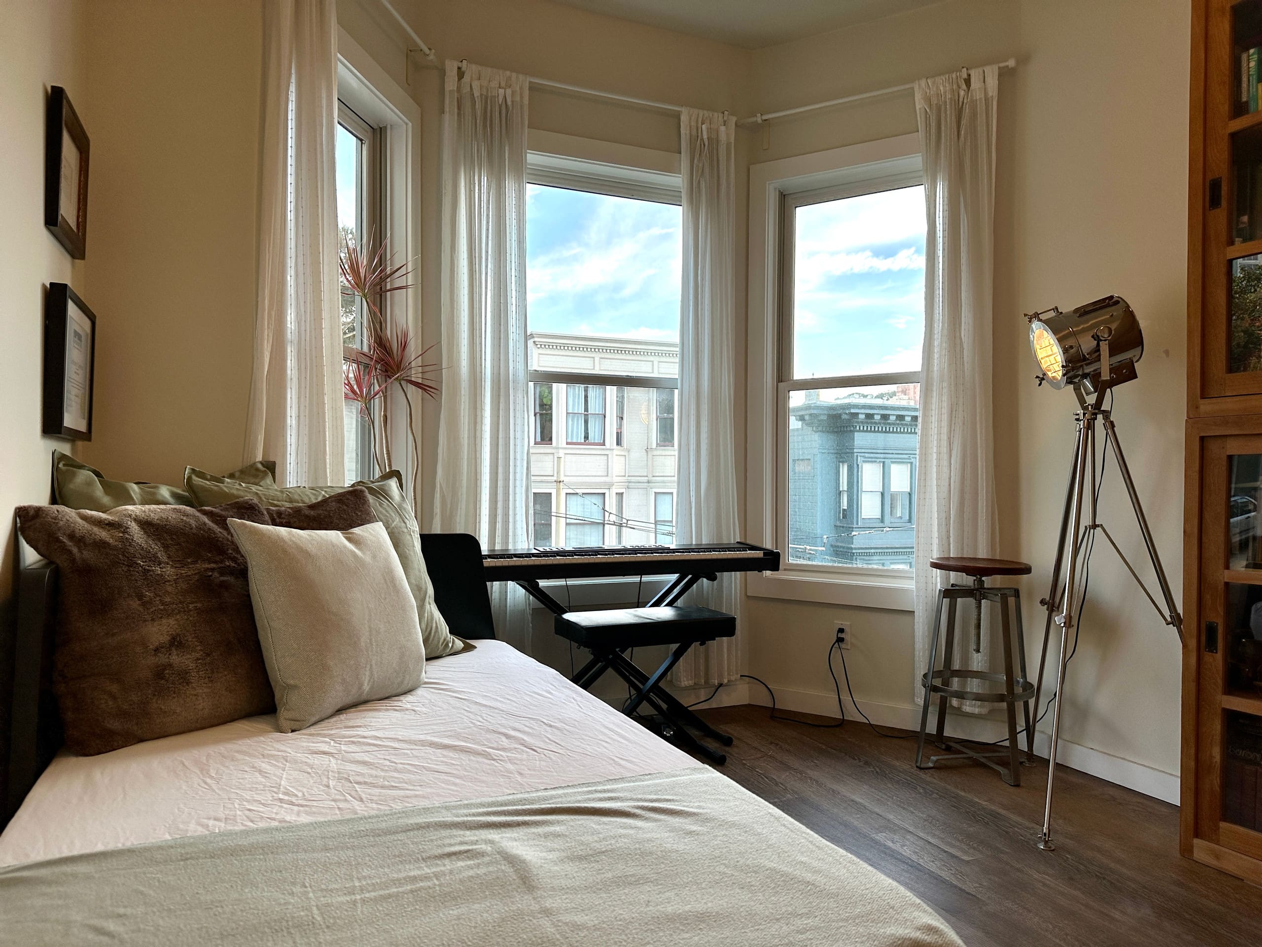 Condo in San Francisco · ★5.0 · 4 bedrooms · 4 beds · 3.5 baths - Image 23