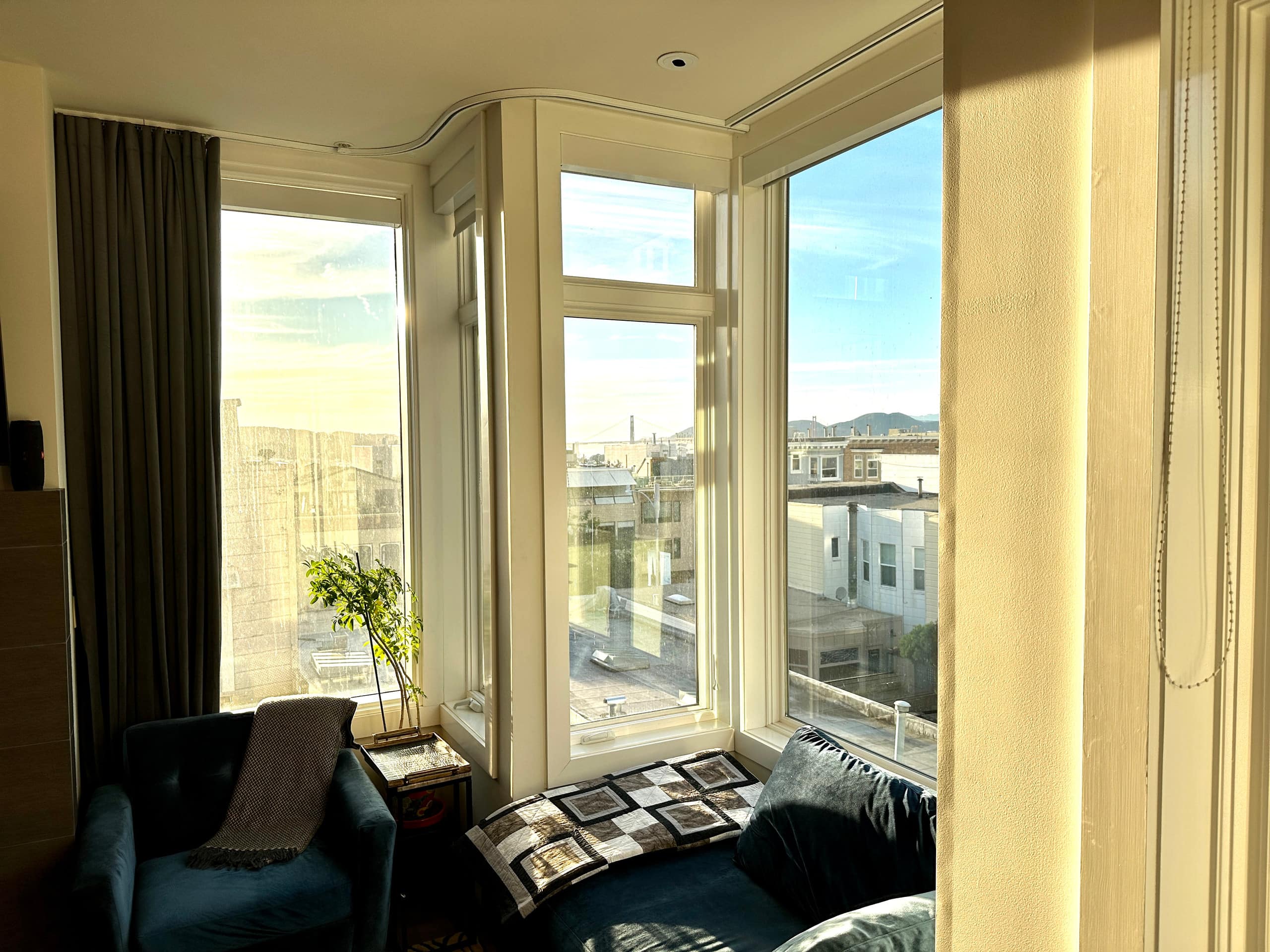 Condo in San Francisco · ★5.0 · 4 bedrooms · 4 beds · 3.5 baths - Image 15