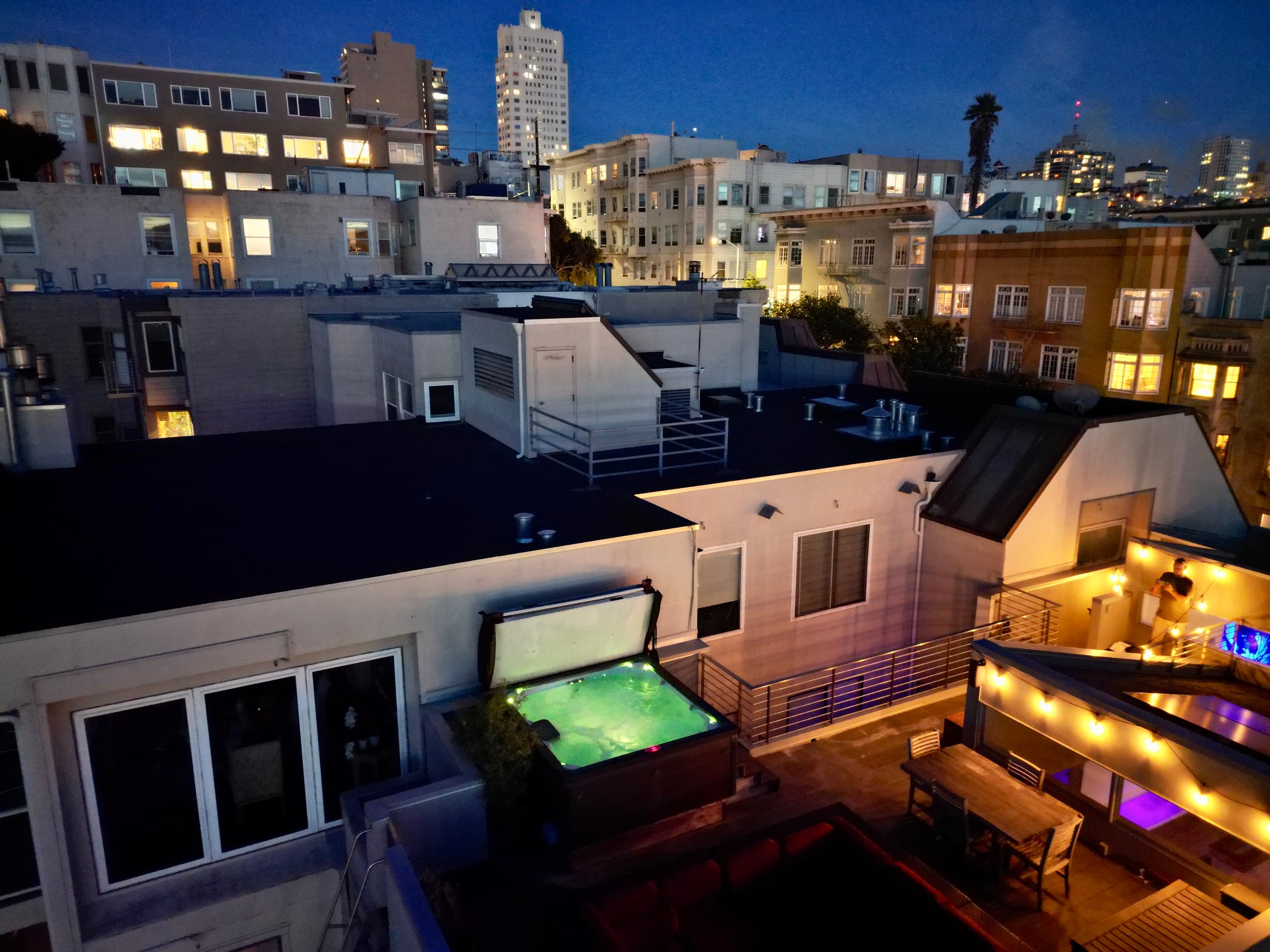 Condo in San Francisco · ★5.0 · 4 bedrooms · 4 beds · 3.5 baths - Image 37