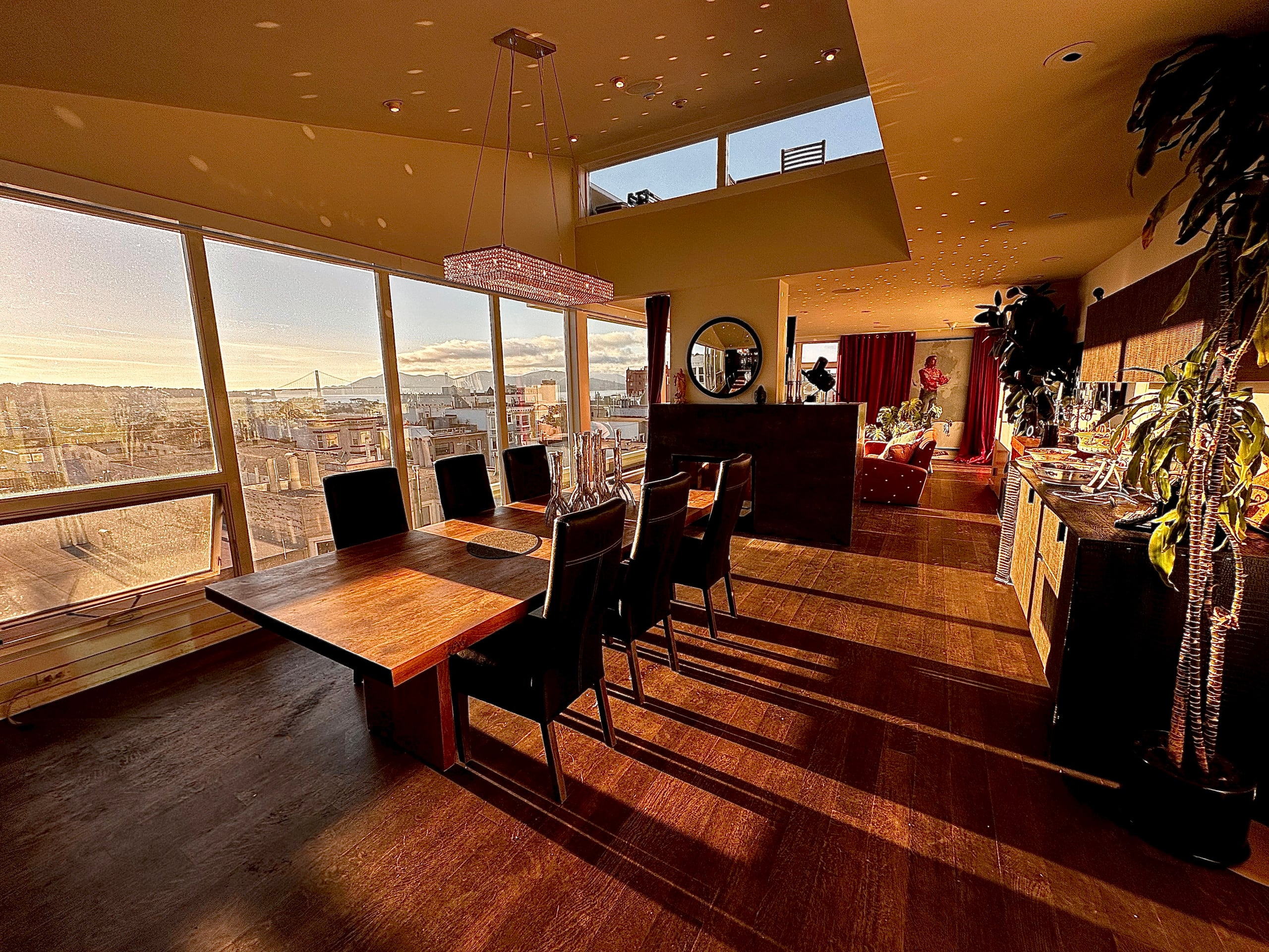 Condo in San Francisco · ★5.0 · 4 bedrooms · 4 beds · 3.5 baths - Image 1