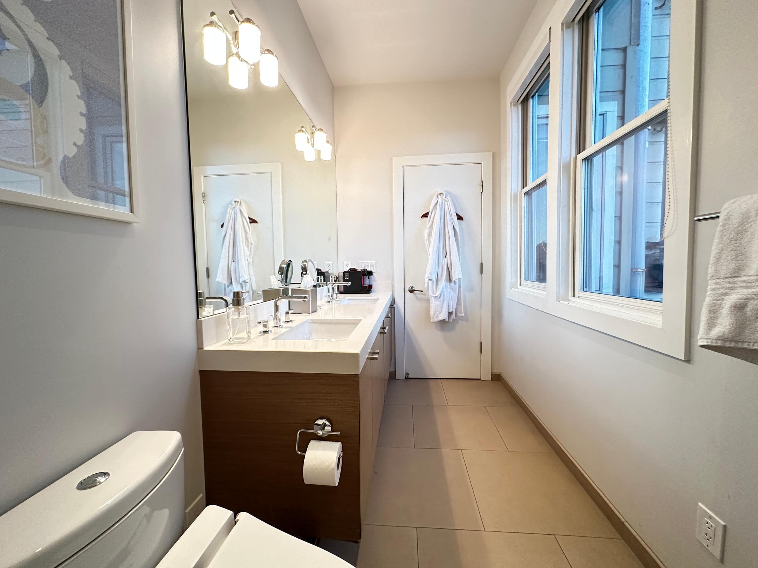Condo in San Francisco · ★5.0 · 4 bedrooms · 4 beds · 3.5 baths - Image 28