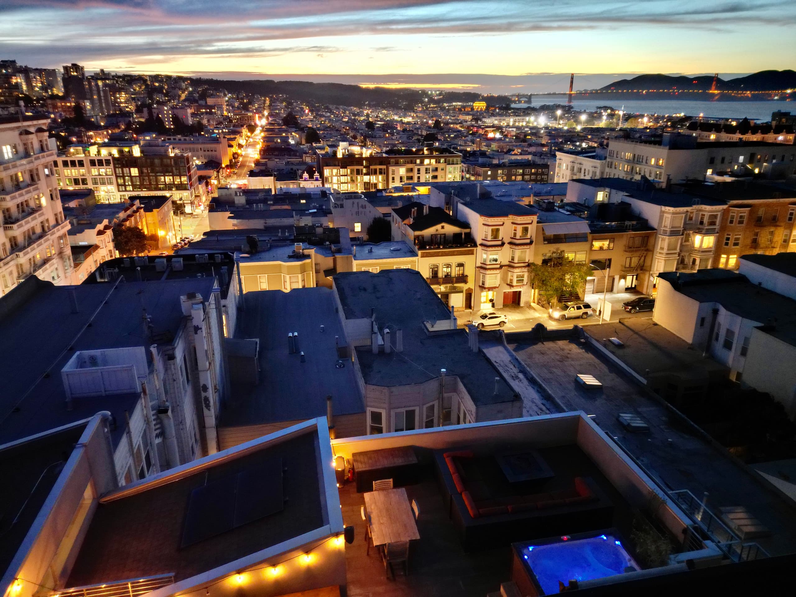 Condo in San Francisco · ★5.0 · 4 bedrooms · 4 beds · 3.5 baths - Image 39