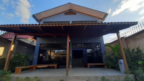 Casa completa, iluminada