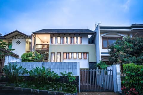 Ayre House-A House for Nice Family @Bandung
