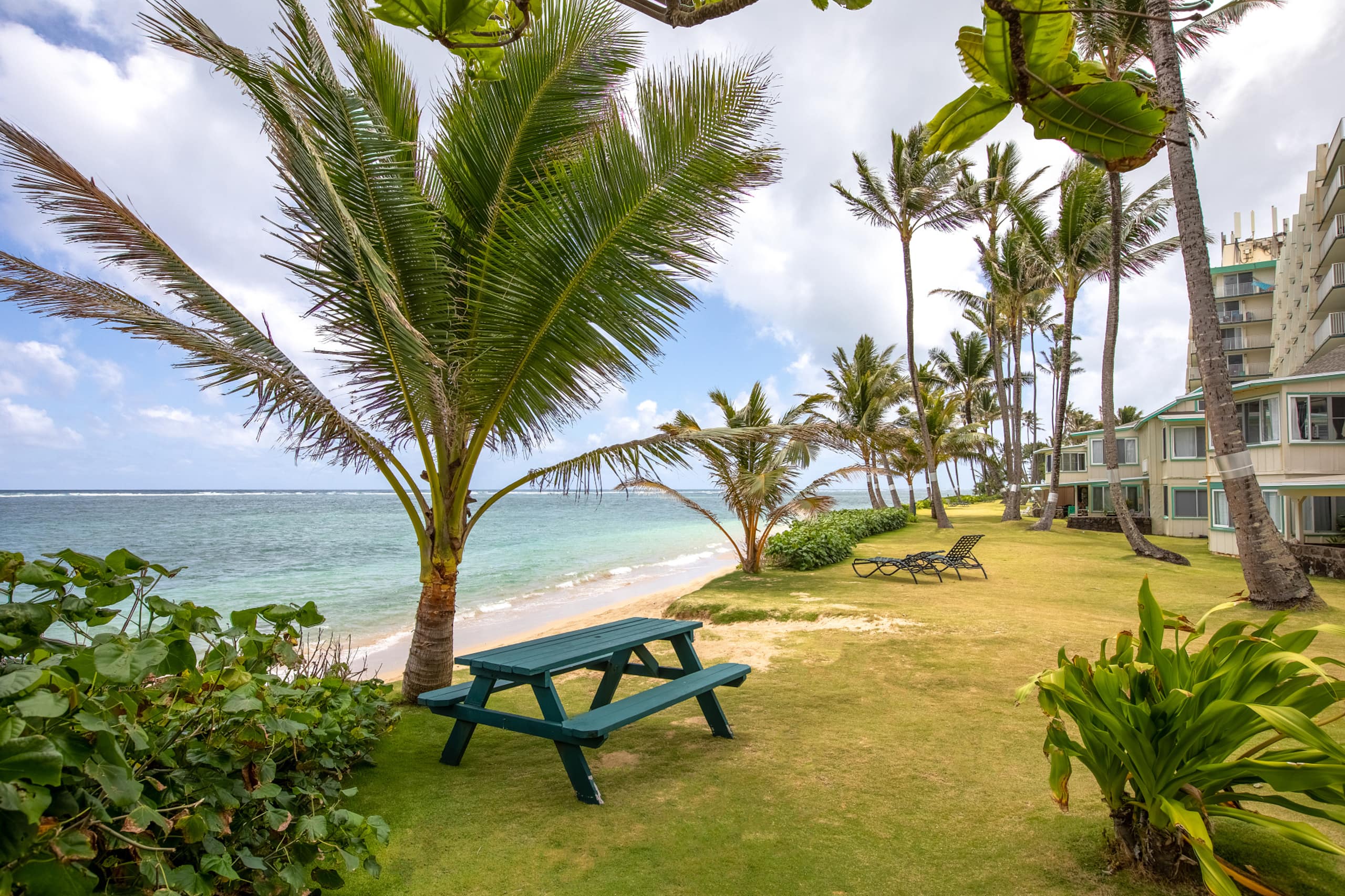 Ocean view, Sleeps 4, AC, Beautiful Beach, Wi-Fi - Image 31