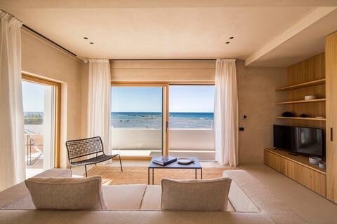 Private Roof Sea View Luxury Apartment