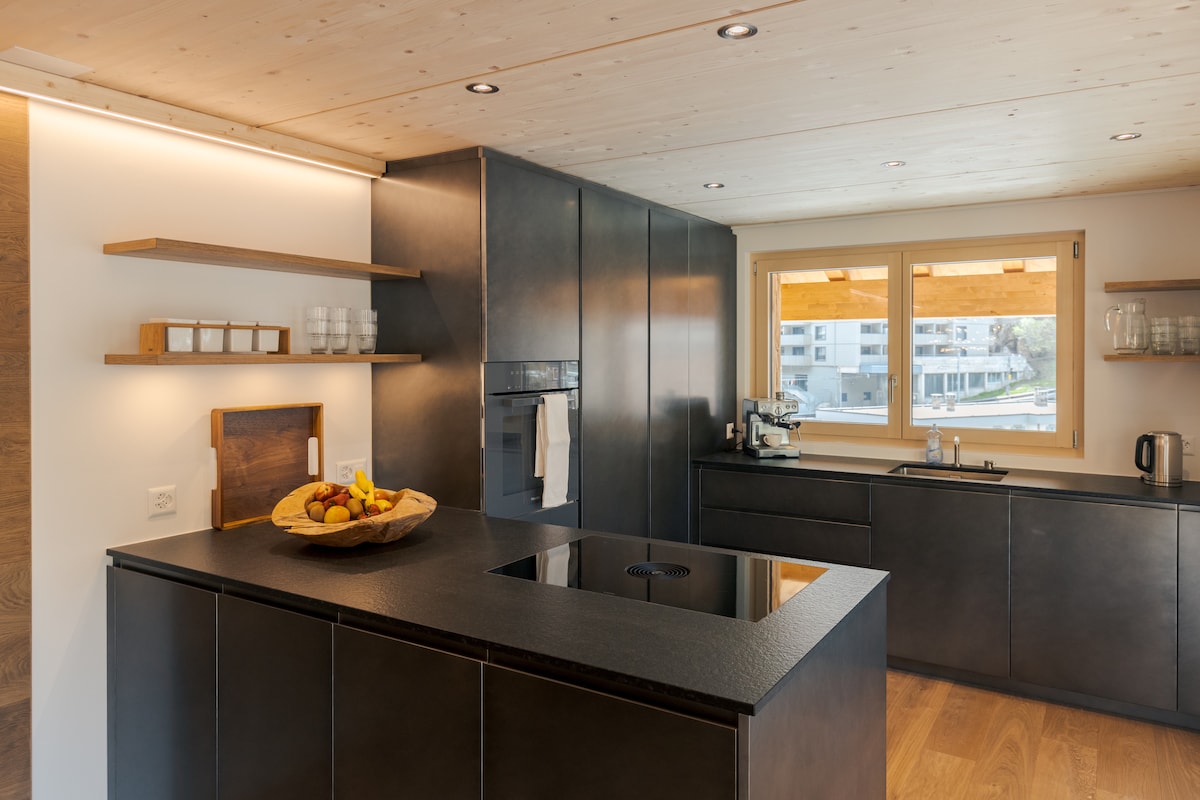 Top performing Airbnb: HAUS ALFA, apartment Lyskamm, in the heart of Zermatt in Zermatt