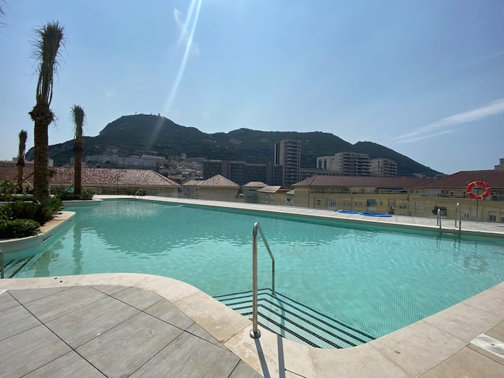 Elegant Eurocity Studio With Panoramic Views Apartments for Rent in