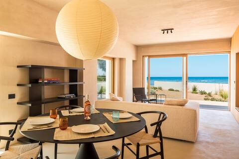 Secret Garden Sea View Luxury Apartment