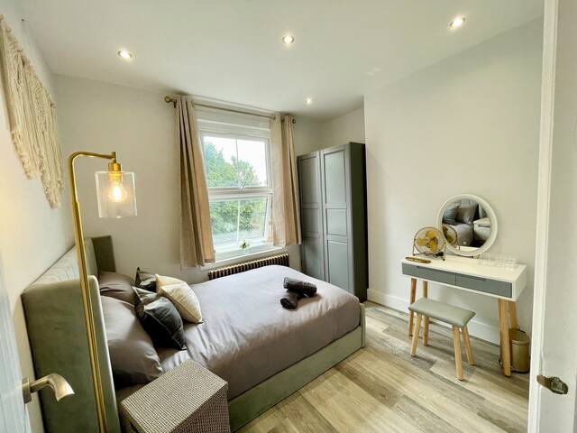 Apartment in Stepney Green gallery image 3