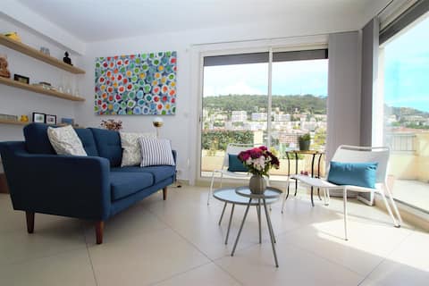 Top performing Airbnb: Luminous rooftop in Nice in Nice
