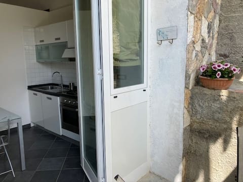 Popular Airbnb listing: Garden Apartment Floor 0 in Monterosso Al Mare
