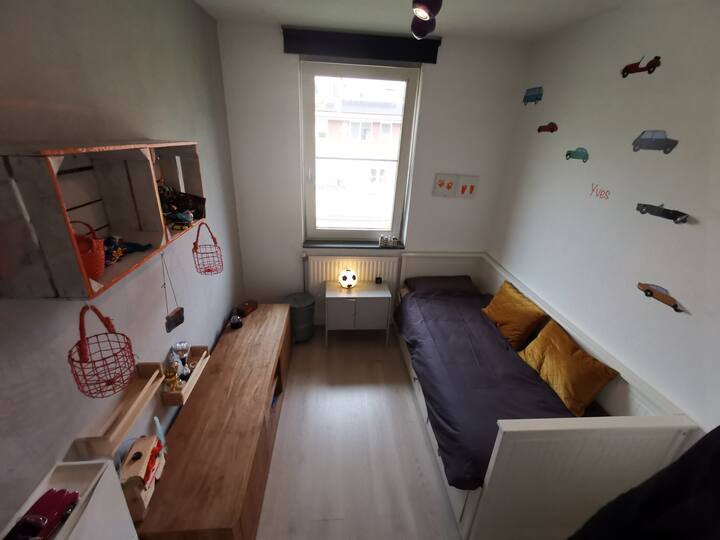 andra sovrummet på bottenvåningen