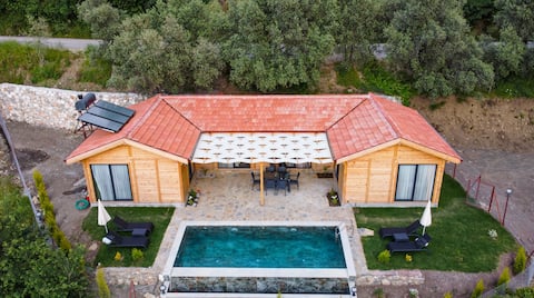 Villa Asaf Faralya- The pool is quite sheltered villa