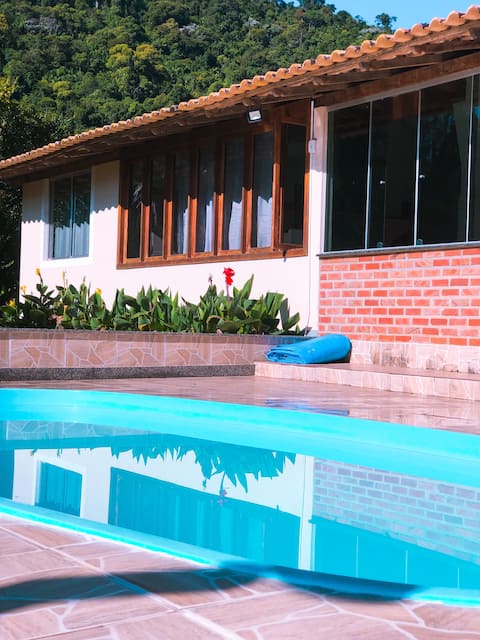 Top Airbnb: Cantinho da Polenta Farm em Venda Nova Do Imigrante