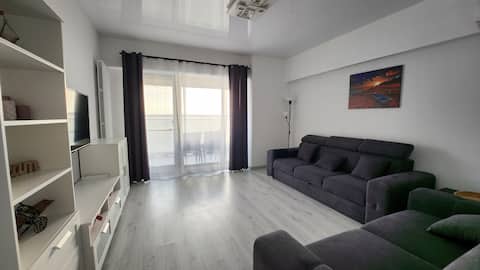 Successful Airbnb property: Lake View Premium 2-Room Apt near Rex Beach in Constanța