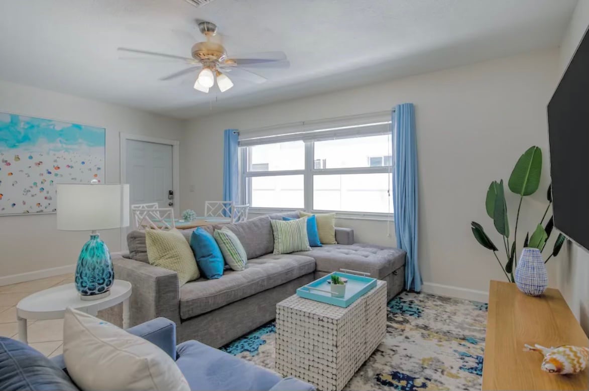 Top performing Airbnb: Blue Lagoon in Lauderdale By The Sea