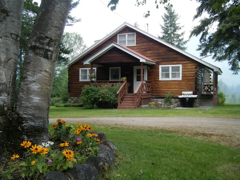 West Glacier Riverfront, Grandma’s Cabin!