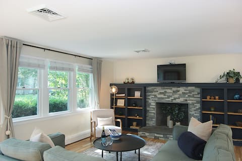 Top Airbnb: Few Summer Dates Left – Book Your Cape Stay! in Sandwich