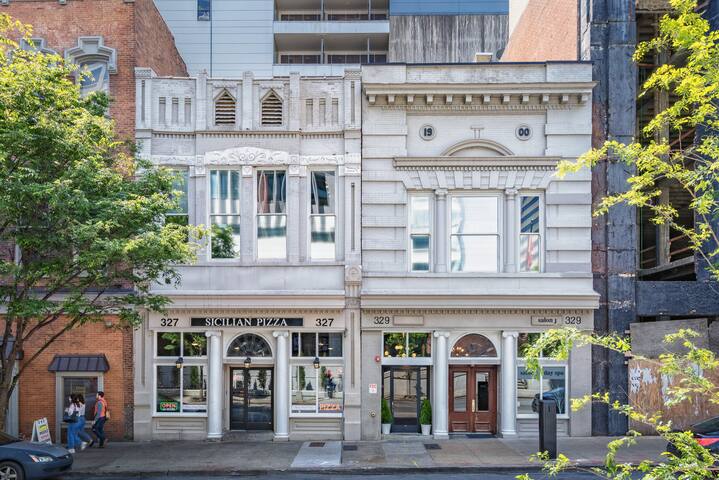 Union St Lofts & Salon- Broadway Downtown Nash 204 gallery image 4