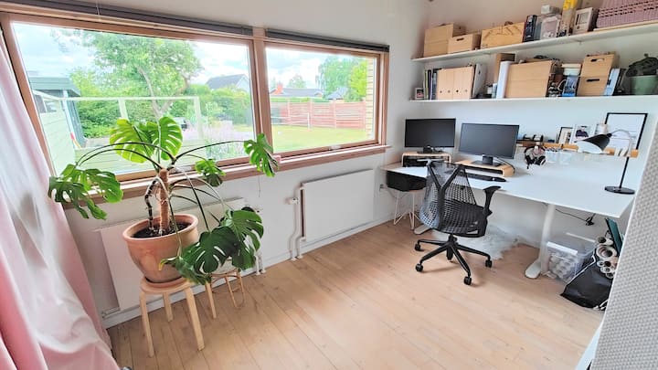 ห้องทำงานสามารถปรับให้เป็นห้องนอนเพิ่มเติมได้