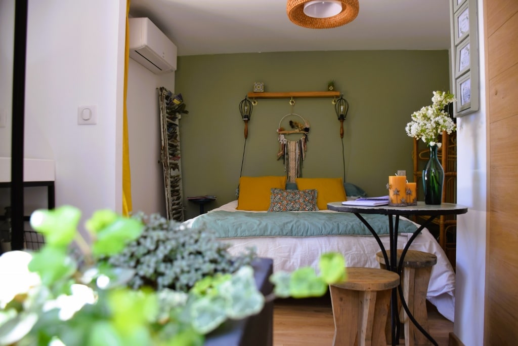 Chumba cha kulala cha 3 na bafu
Kitanda cha ghorofa ya chini
160
uwezekano wa mlango huru