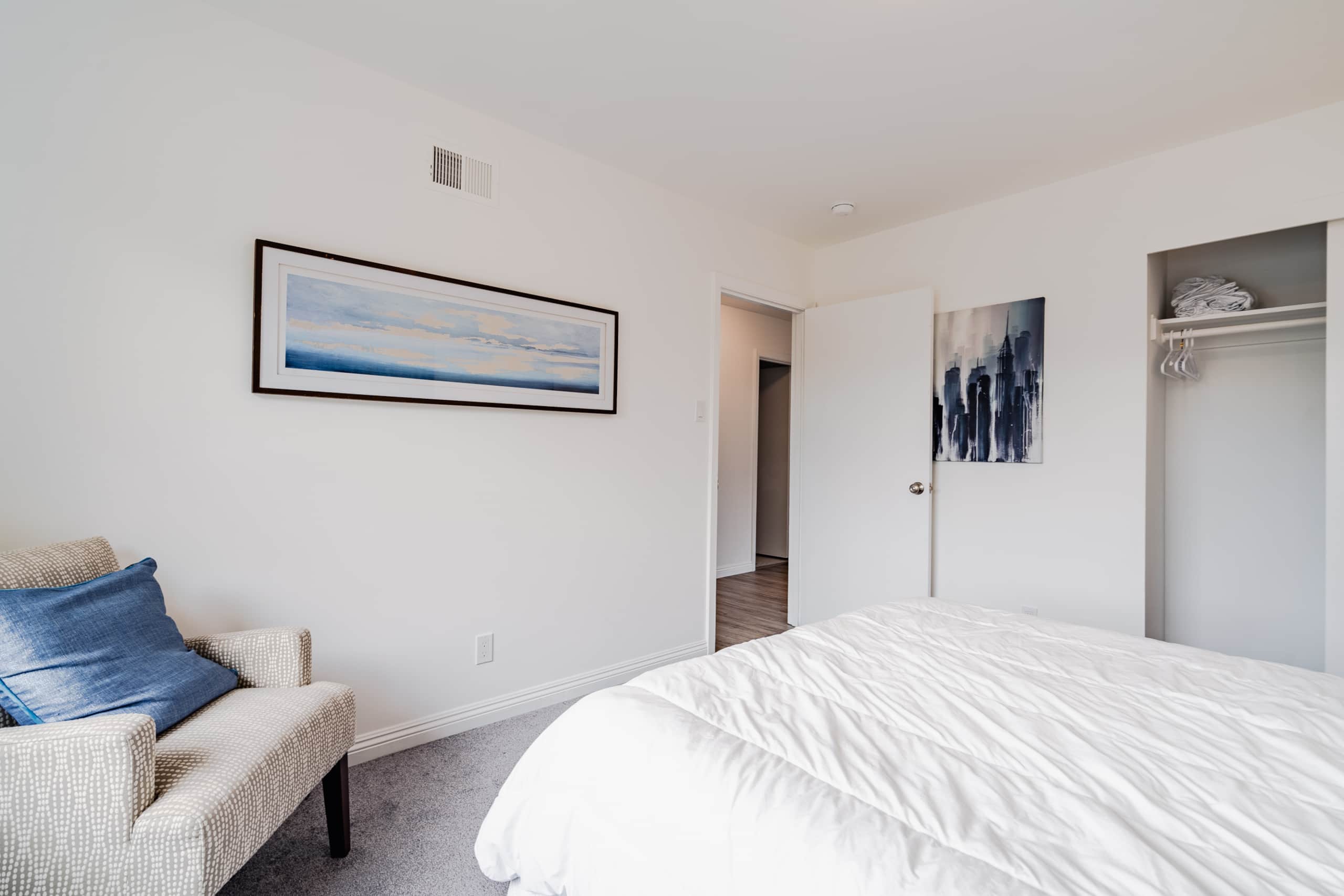 Home in South San Francisco · ★5.0 · 3 bedrooms · 4 beds · 2 shared baths - Image 18