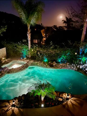 Newly remodeled home w pool/spa gallery image 4