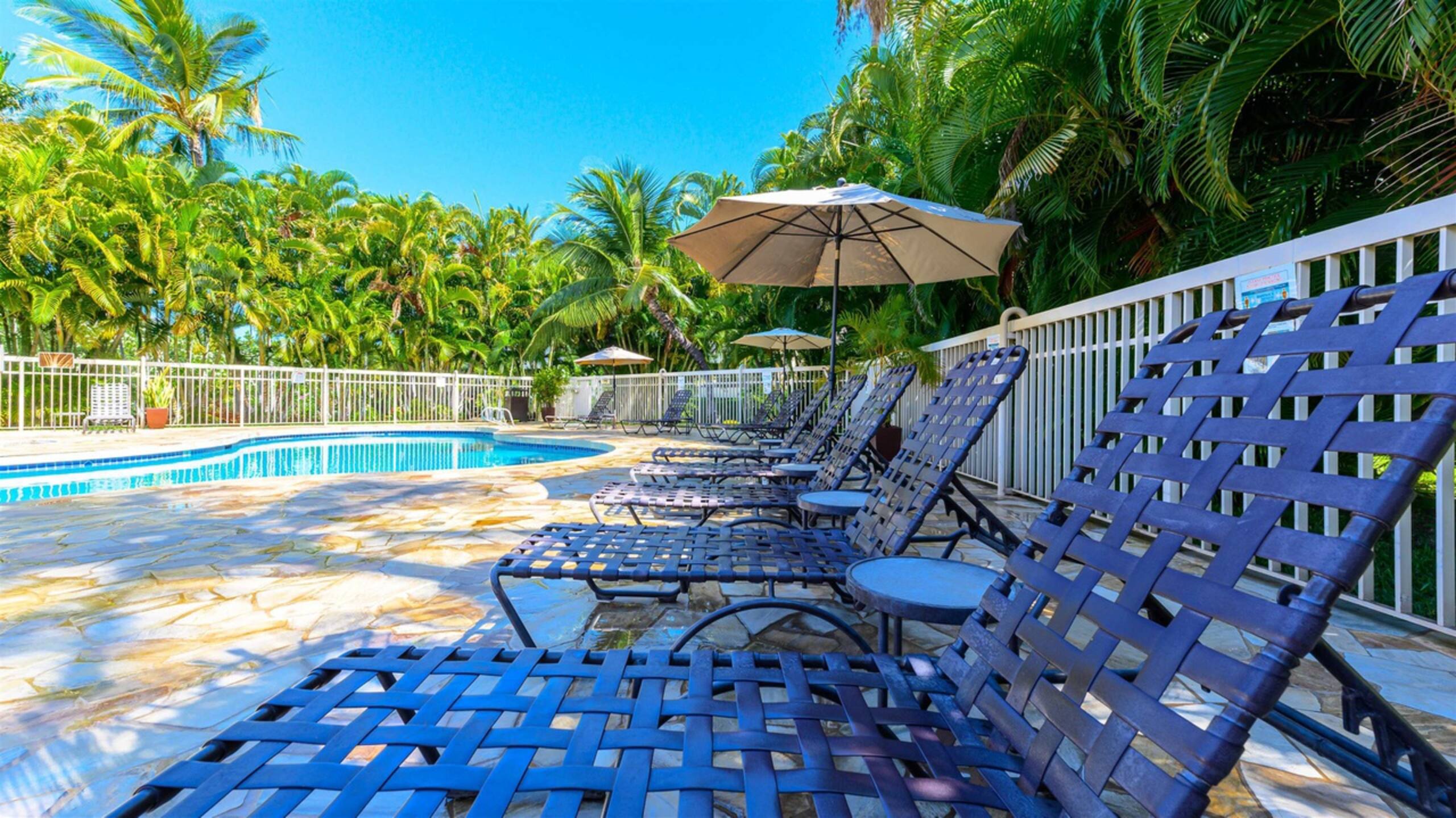 Entire 2bd/2ba condo in Kihei Steps at Kamaole II - Image 23
