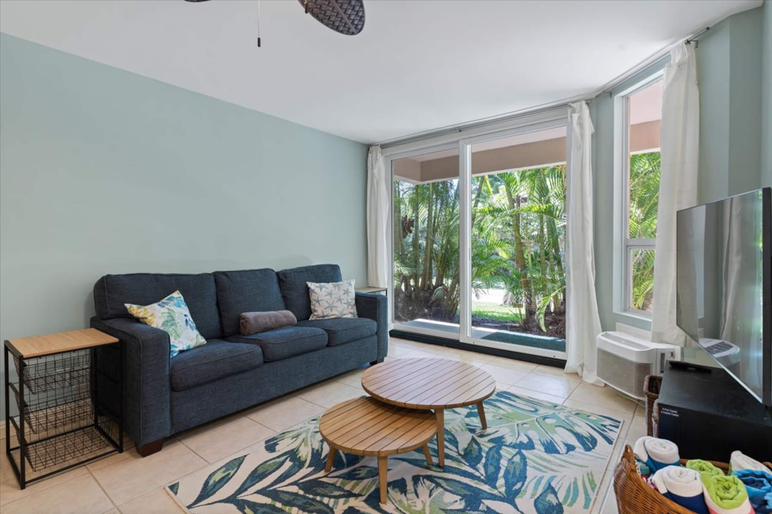 Entire 2bd/2ba condo in Kihei Steps at Kamaole II - Image 1