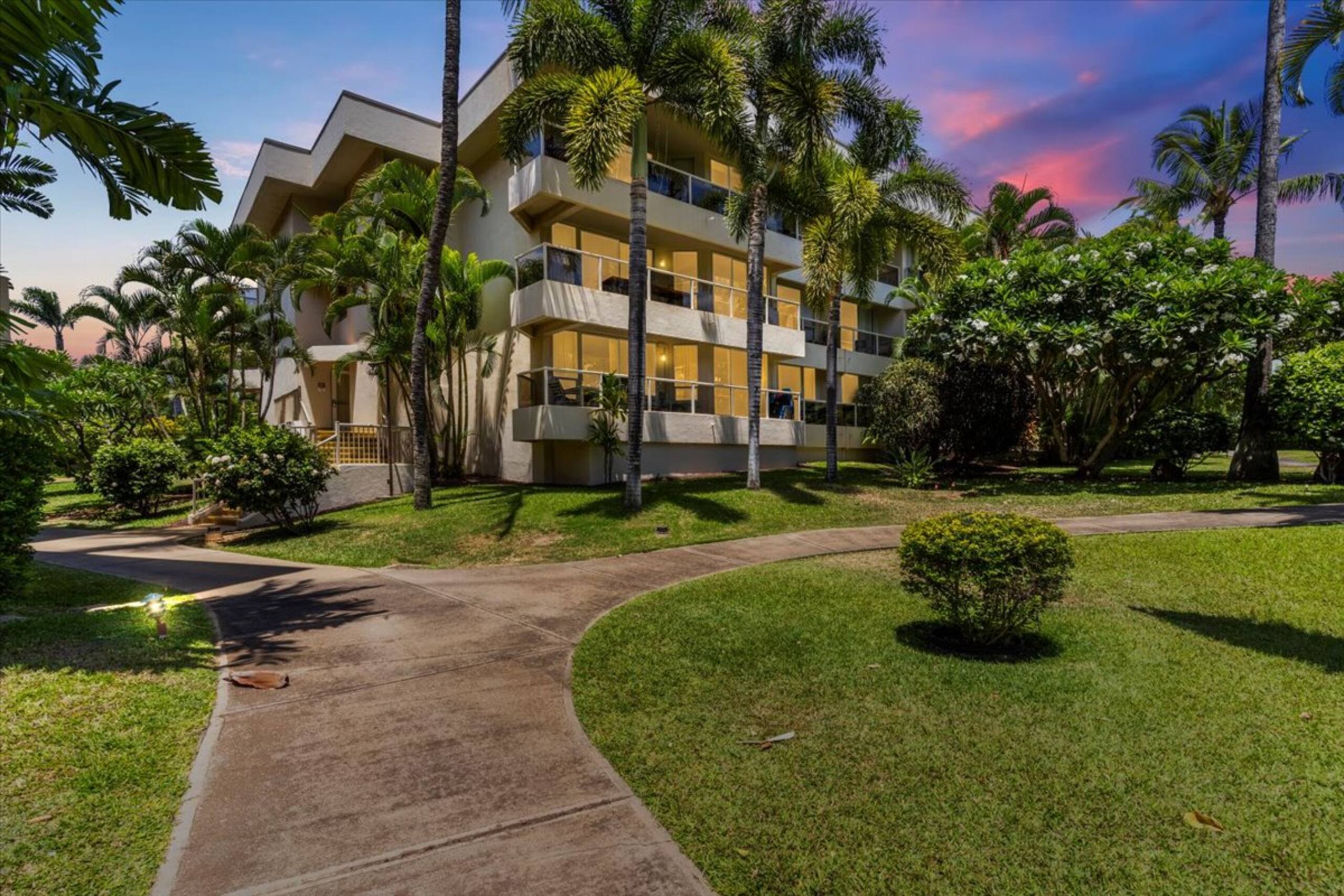 Entire 2bd/2ba condo in Kihei Steps at Kamaole II - Image 50