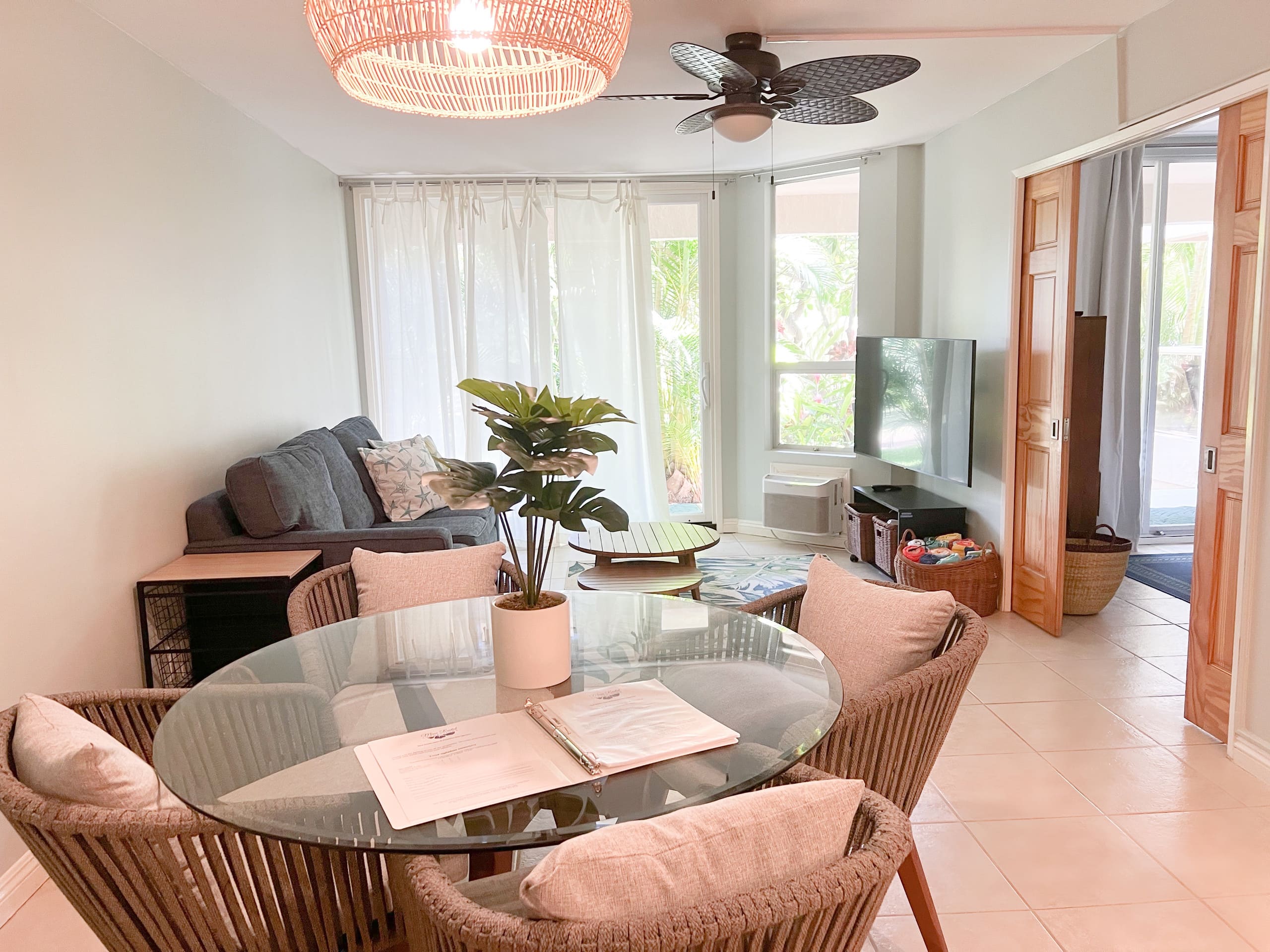 Entire 2bd/2ba condo in Kihei Steps at Kamaole II - Image 7