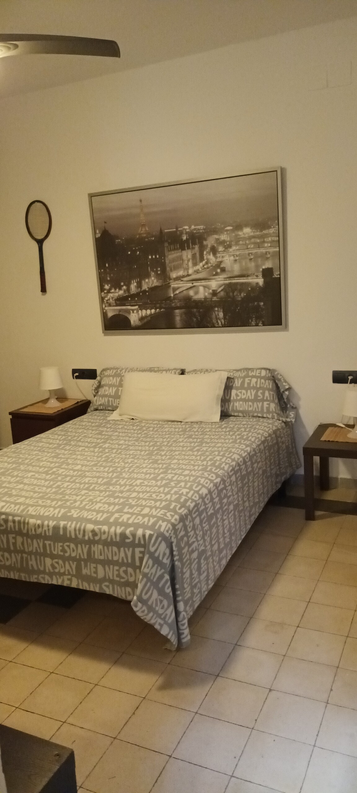 Comfortable 1.50 ctm large cama